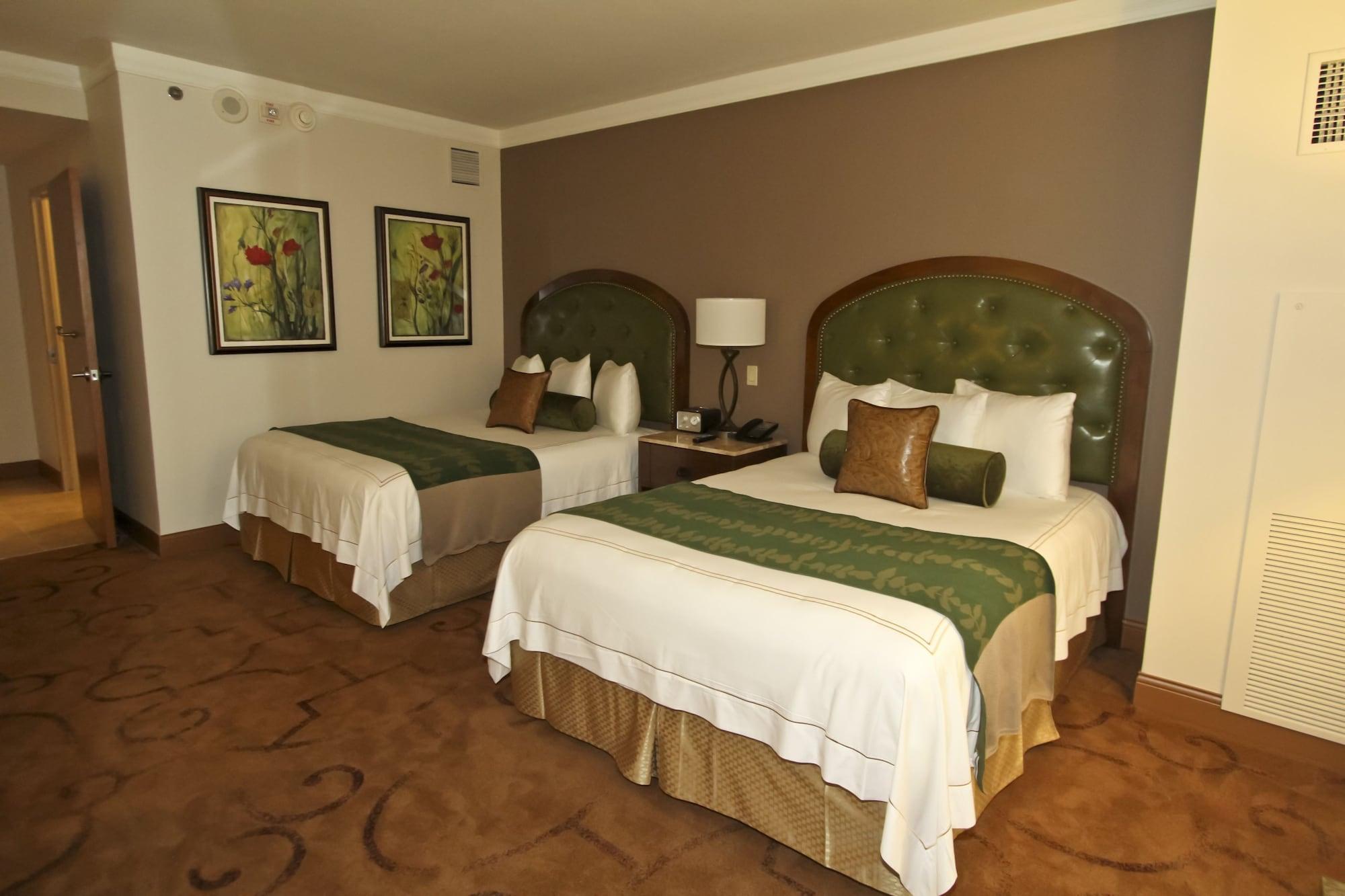 โลแบร์ฌ กาสิโน รีสอร์ต Hotel เลคชาร์ล ภายนอก รูปภาพ